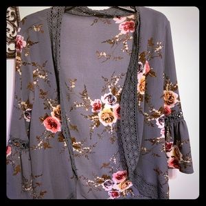 Grey floral kimono